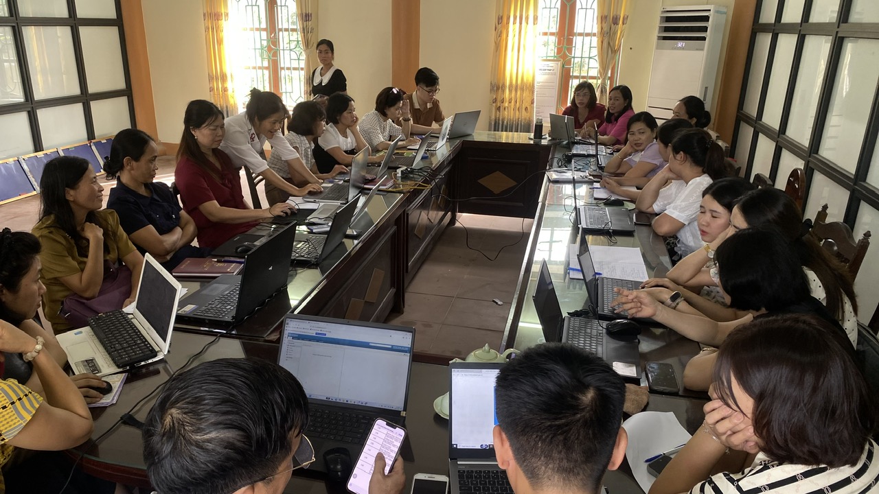 UBND xã Liên Minh tổ chức tập huấn sử dụng các hệ thống thông tin thiết yếu phục vụ vận hành mô hình chính quyền 02 cấp.